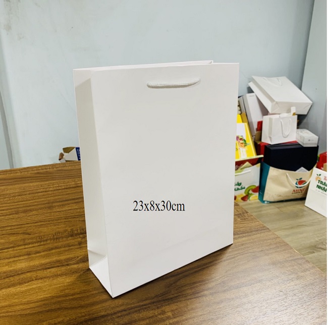 túi giấy trắng trơn kraft kích thước 23 * 8 * 30 cm