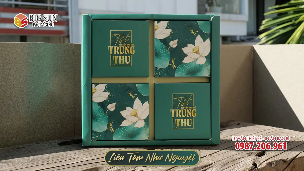 Bên trong hộp bánh trung thu Liên Tâm Như Nguyệt