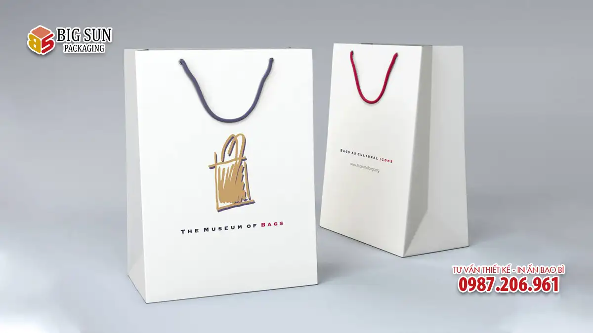 Mẫu in túi giấy dáng đứng sử dụng chất liệu giấy Ivory 250 gsm