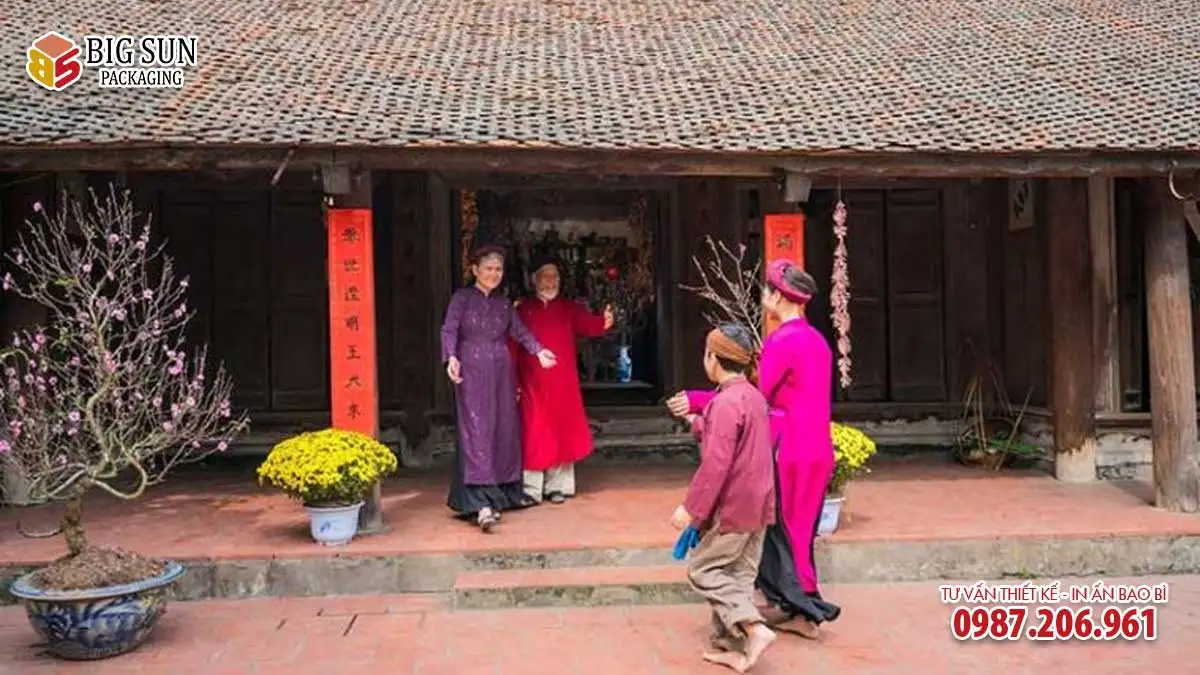 Xông đất đầu năm