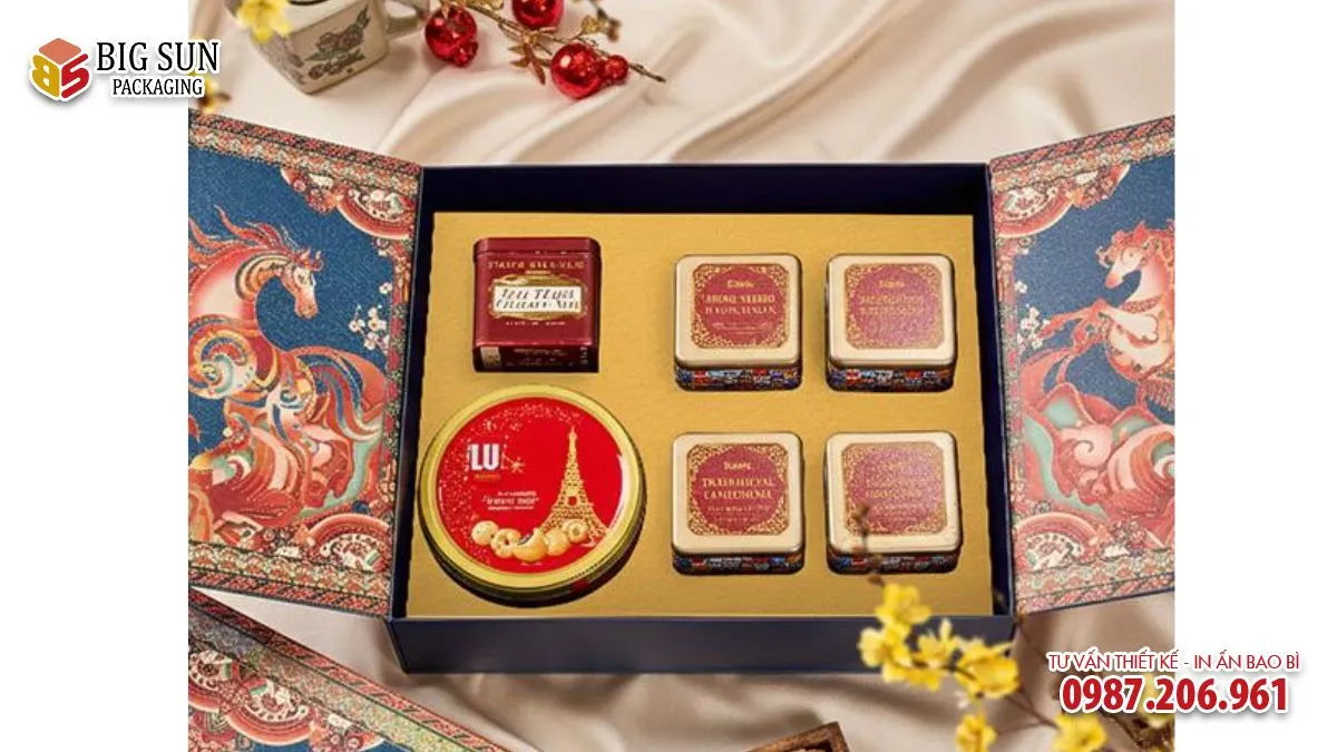 Hộp quà Tết thương hiệu Mã Đáo Nghênh Xuân SONA