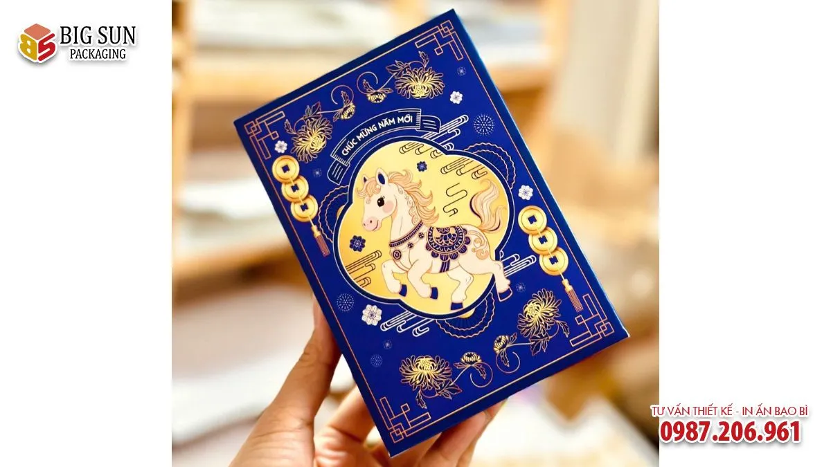 Hộp đựng bánh kẹo hình con ngựa