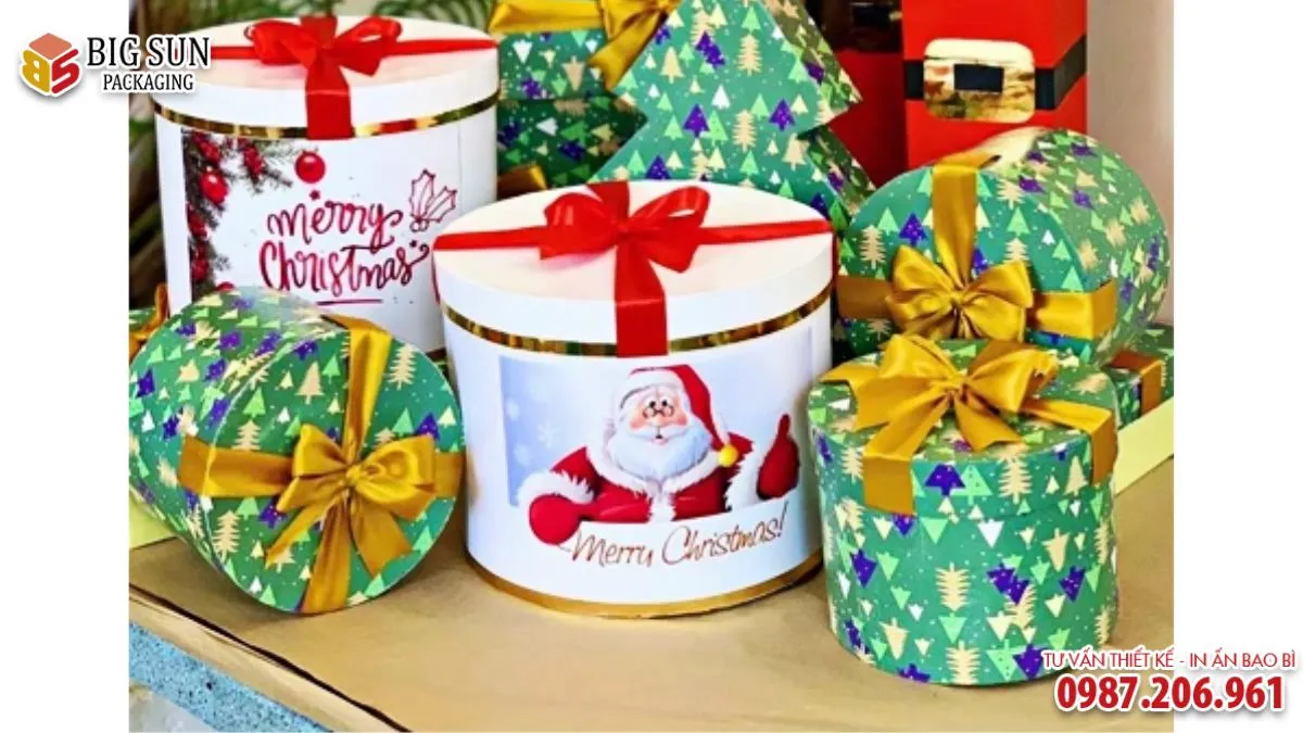 HỘP HOA HÌNH ỐNG TRÒN DÙNG TRONG DỊP LỄ