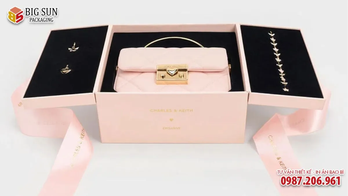 HỘP QUÀ TẶNG THỜI TRANG CAO CẤP CHARLES &KEITH