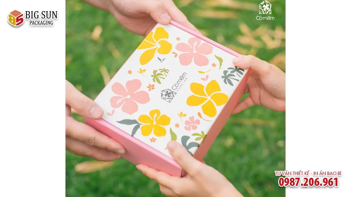 HỘP QUÀ TẶNG THƯƠNG HIỆU SET CỎ MỀM DỊU NHẸ