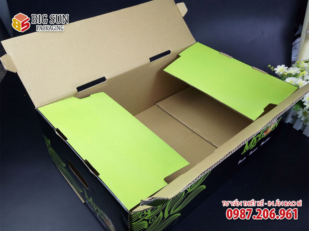 in thùng carton dưa lưới màu xanh đen