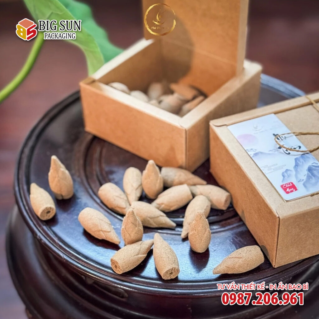 in hộp đựng nụ trầm hương Phú Thiên Ân