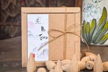 in hộp đựng nụ trầm hương Phú Thiên Ân