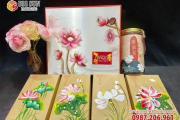 In hộp trà sen Huế