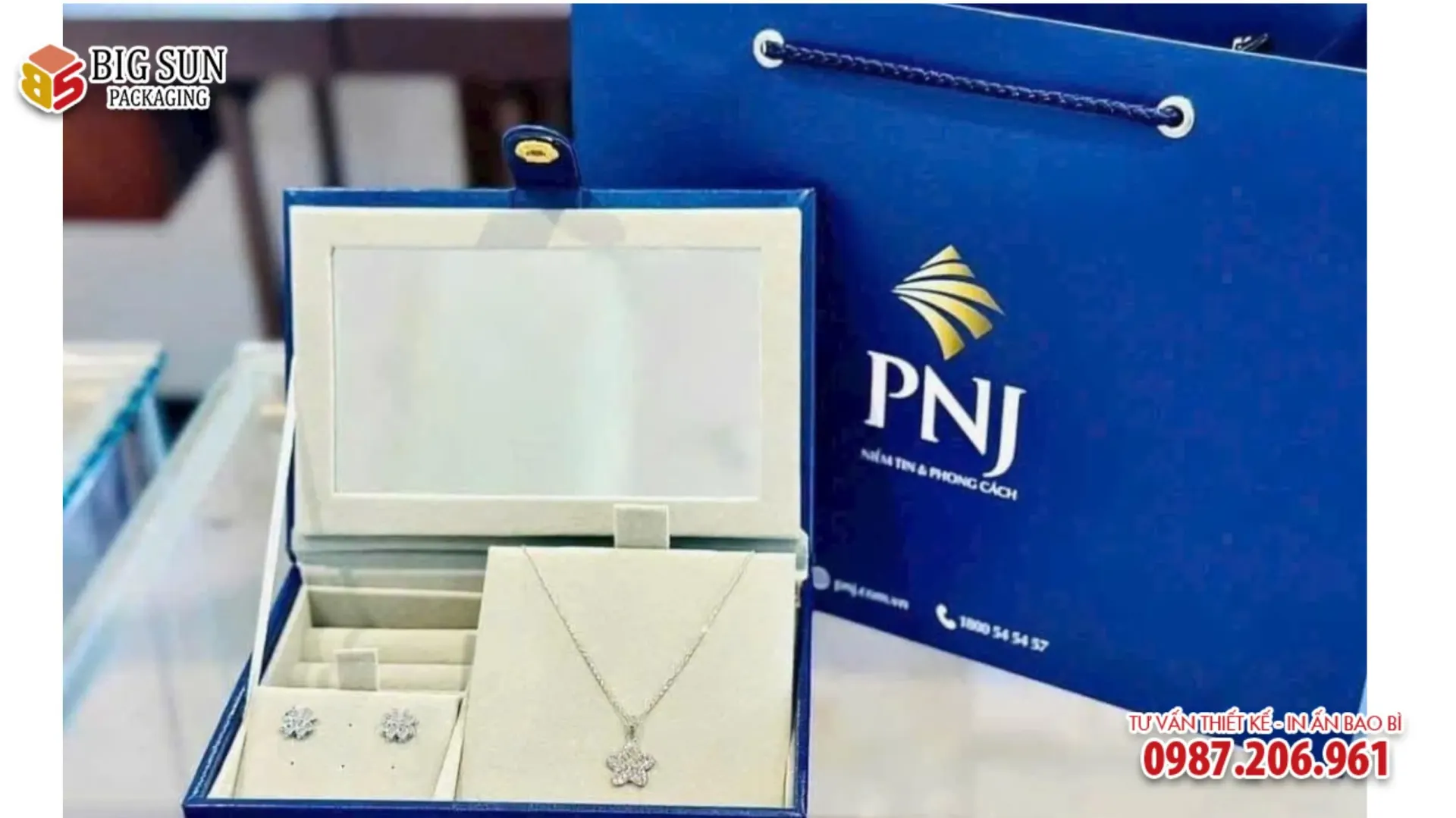 HỘP QUÀ TẶNG THƯƠNG HIỆU TRANG SỨC PNJ CAO CẤP