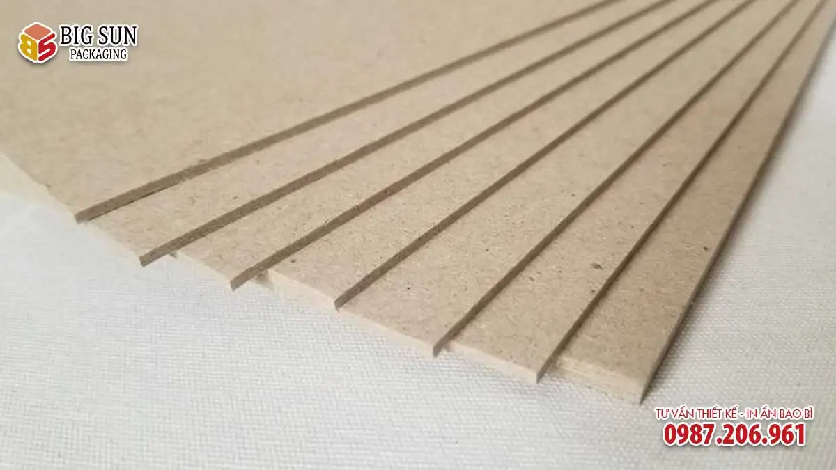 Chất liệu carton lạnh làm hộp trung thu cao cấp sang trọng và cứng cáp