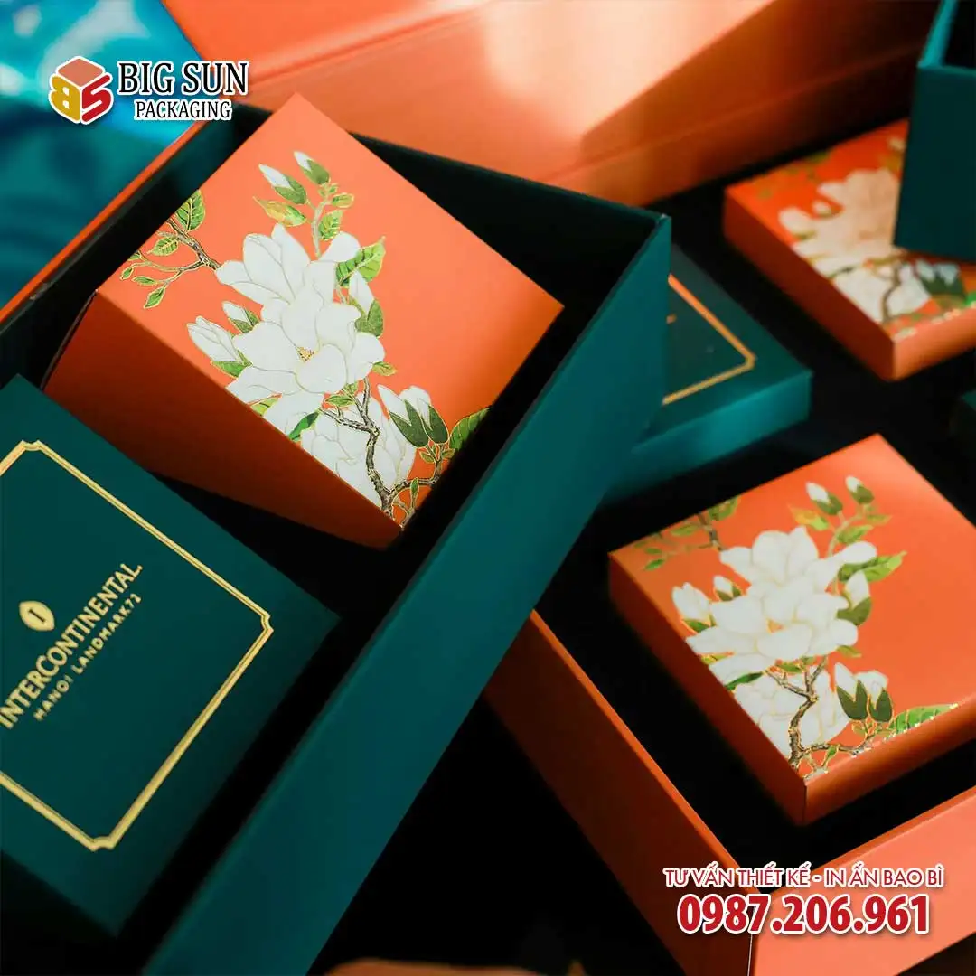 hộp bánh trung thu Intercontinental Hà Nội Premium 8 bánh chi tiết 1