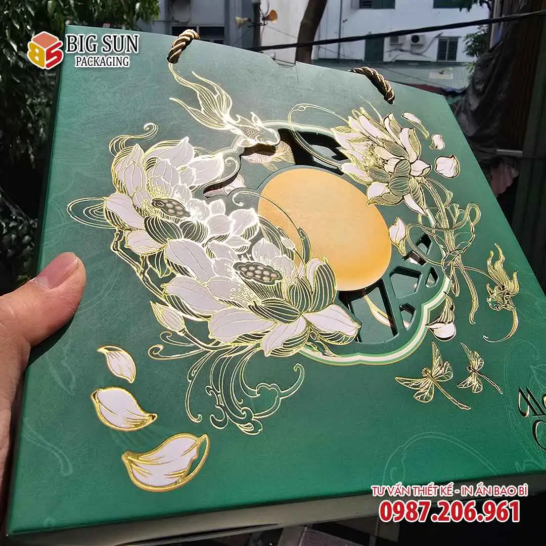 Hộp trung thu bán sẵn Kim Ngư Vọng Nguyệt 2026 2 Hộp trung thu bán sẵn Kim Ngư Vọng Nguyệt 2026 - Ảnh 2